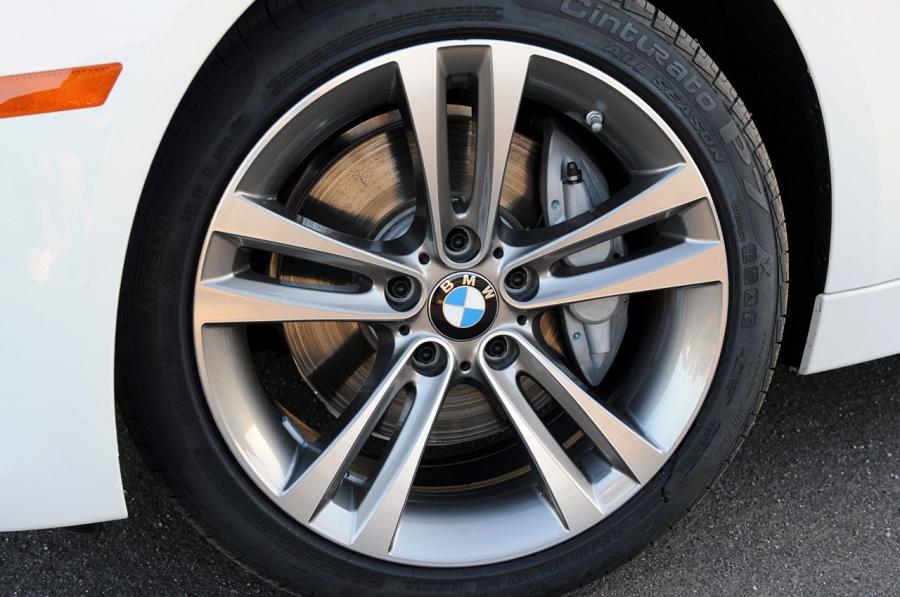  BMW 335i 2012 года  (фото 54 из 61)